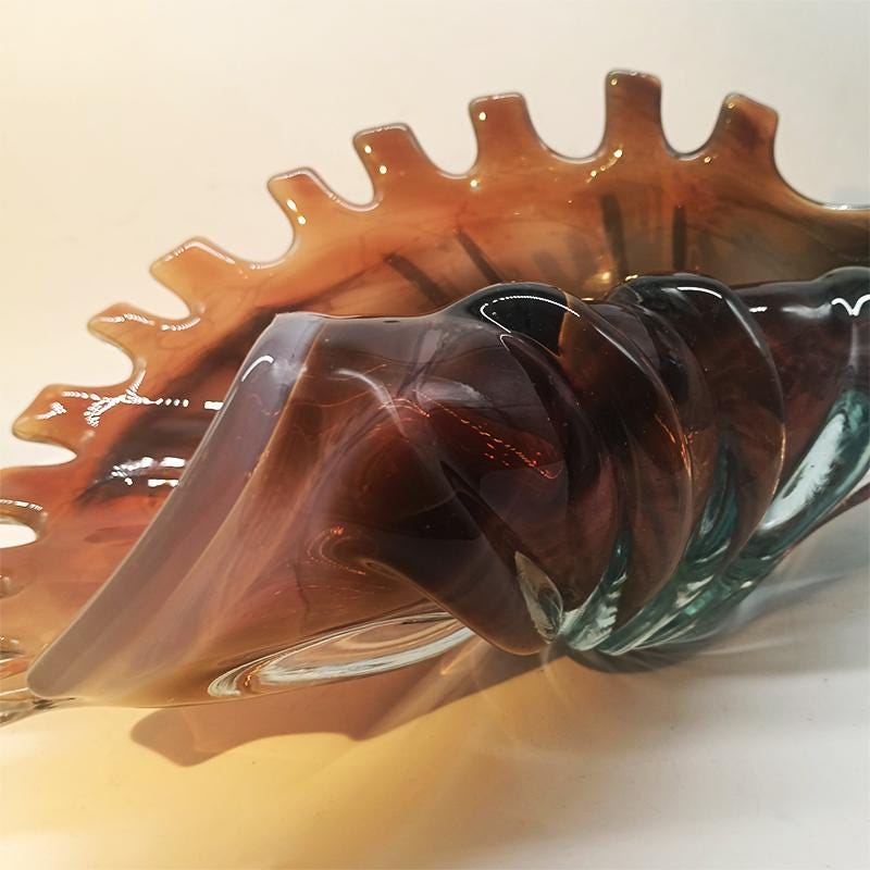 1960s Large Shell Sculpure in Hand - Worked Murano Glass. Made in Italy . 34 cm. / 13.38 inches.