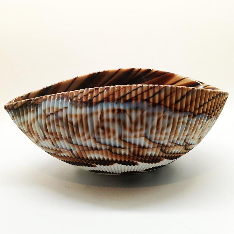 1970s Shell Ashtray - Empty Pocket in hand-worked Murano Art Glass. Made in Italy . Original Label - 18 cm / 7.08 inches.