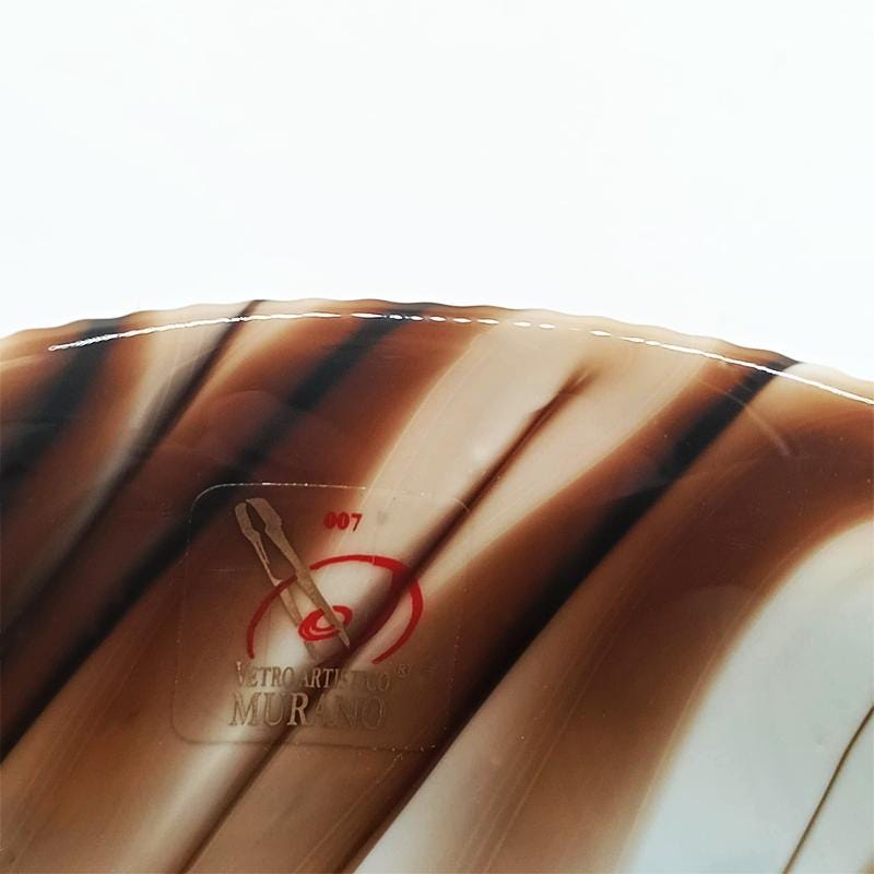 1970s Shell Ashtray - Empty Pocket in hand-worked Murano Art Glass. Made in Italy . Original Label - 18 cm / 7.08 inches.