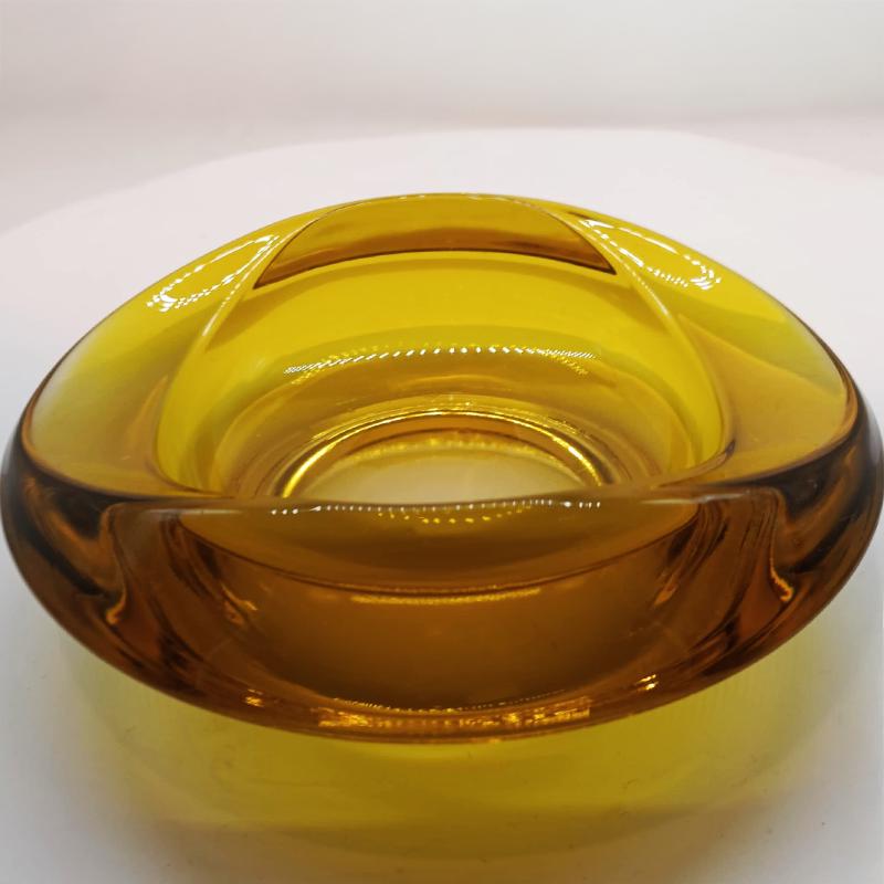 1960s Big Golden Yellow Ashtray or Catch-all in Murano Glass. 17,5 cm. Made in Italy.