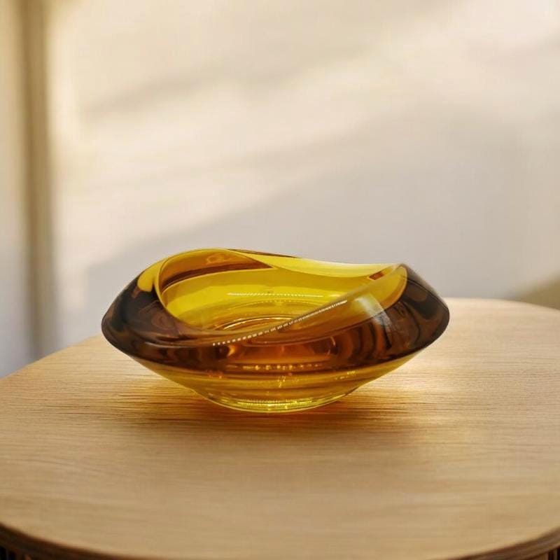 1960s Big Golden Yellow Ashtray or Catch-all in Murano Glass. 17,5 cm. Made in Italy.