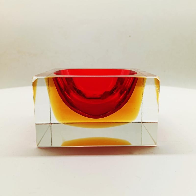 1960s Stunning Handcrafted Square Ashtray or Catch-all in Murano Glass by Flavio Poli for Seguso.