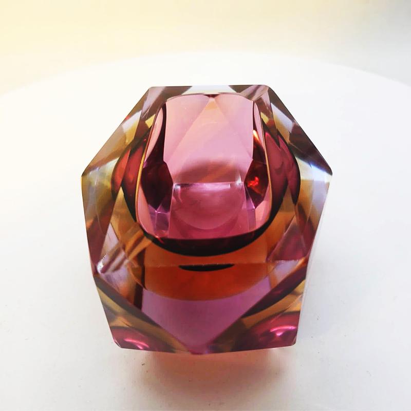 1960s Rare Purple Rectangular Multifaceted Ashtray or Catch-all in Murano Glass by Flavio Poli for Seguso. Made in Italy.