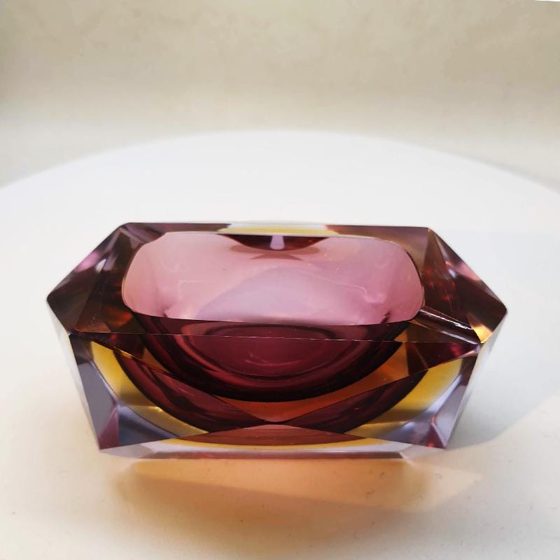 1960s Rare Purple Rectangular Multifaceted Ashtray or Catch-all in Murano Glass by Flavio Poli for Seguso. Made in Italy.