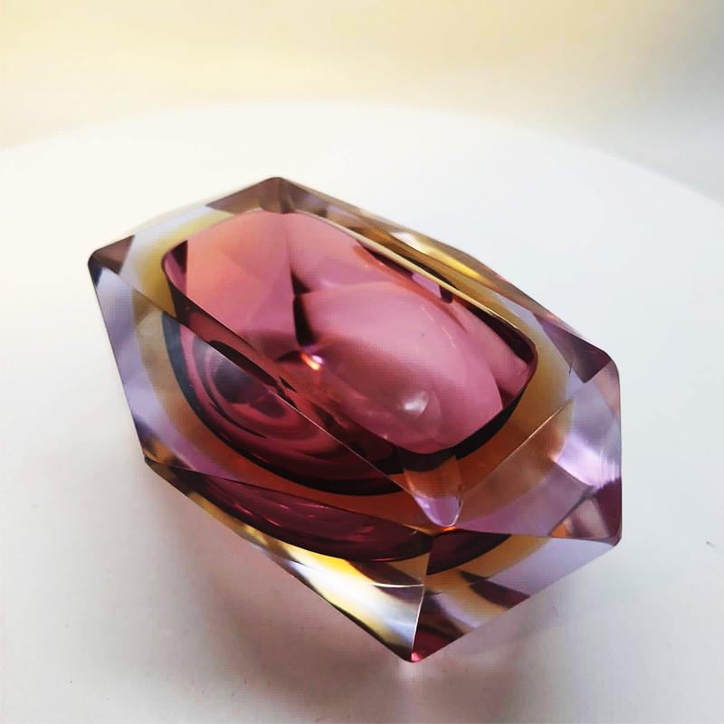 1960s Rare Purple Rectangular Multifaceted Ashtray or Catch-all in Murano Glass by Flavio Poli for Seguso. Made in Italy.