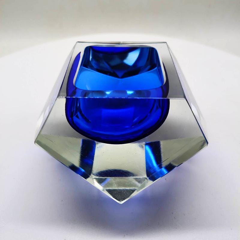 1960s Stunning Blue Ashtray or Catch-all in Murano Glass by Flavio Poli for Seguso.