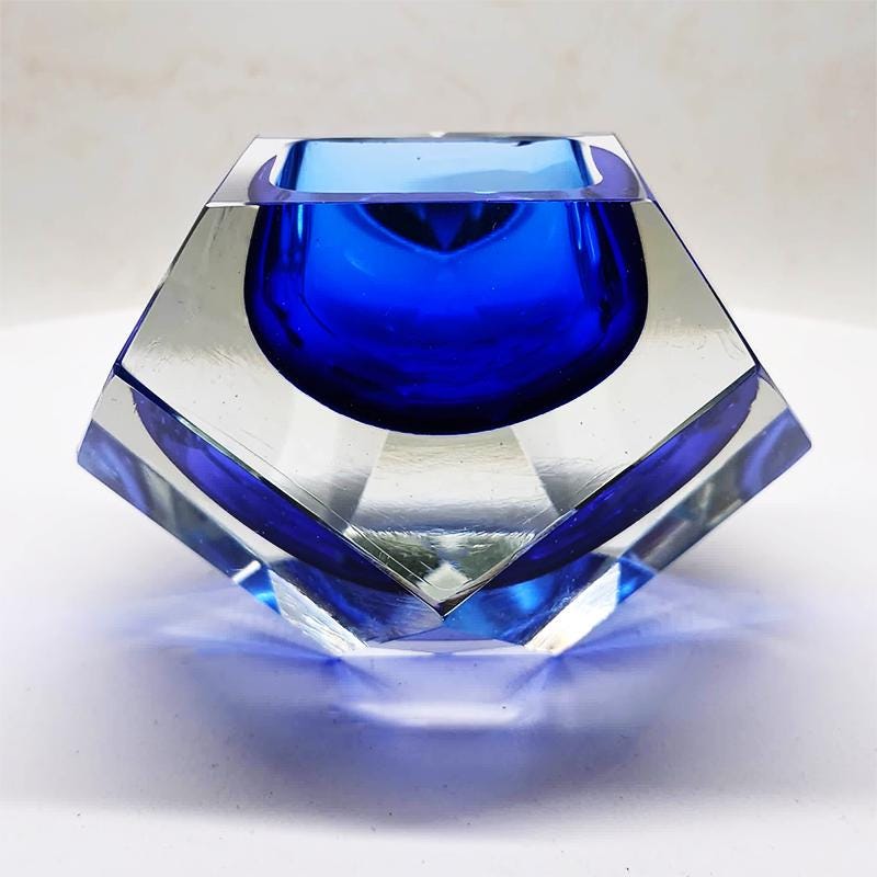 1960s Stunning Blue Ashtray or Catch-all in Murano Glass by Flavio Poli for Seguso.