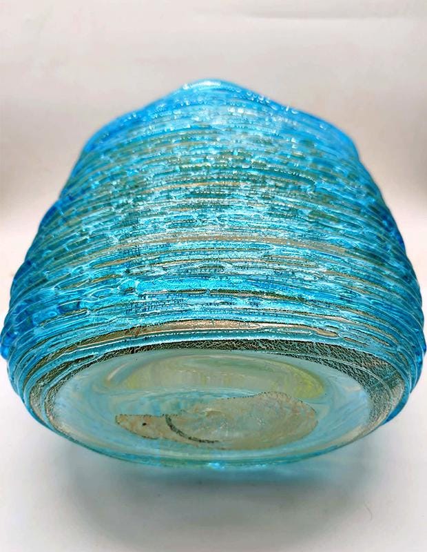 Mid-Century Stunning Vase in hand-worked Murano glass by Sergio Costantini with the rare Original certificate. Made in Murano, Italy.