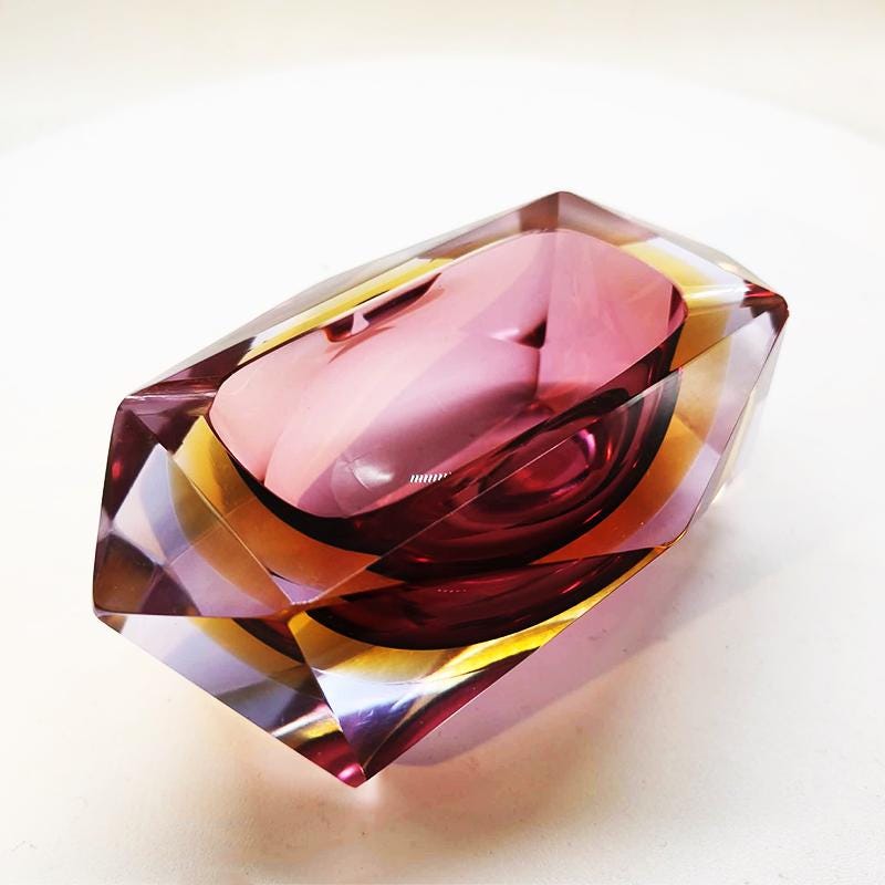 1960s Rare Purple Rectangular Multifaceted Ashtray or Catch-all in Murano Glass by Flavio Poli for Seguso. Made in Italy.