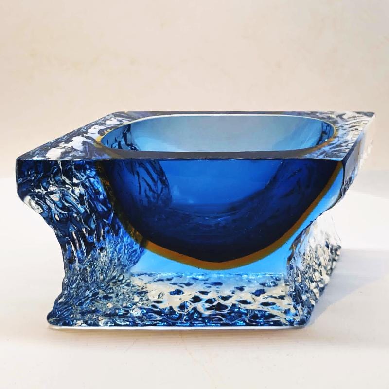 1960s Ashtray or Catch-all in Hand-worked Murano Glass by Flavio Poli for Seguso. Made in Italy