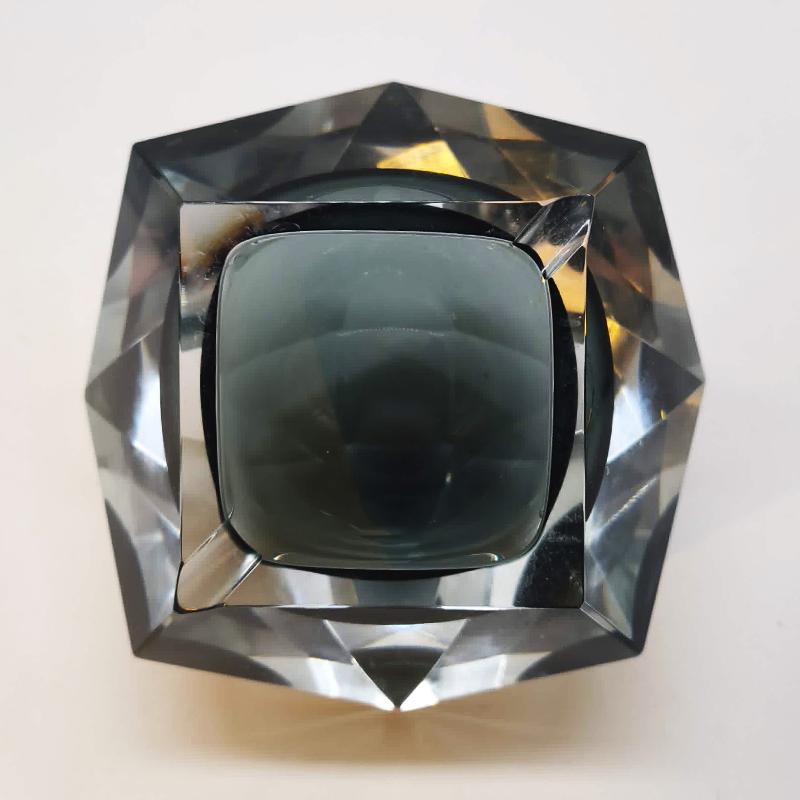 1960S Ashtray or Catch-all in Murano Glass by Flavio Poli for Seguso. Made in Italy. 14 cm / 5.51 inches