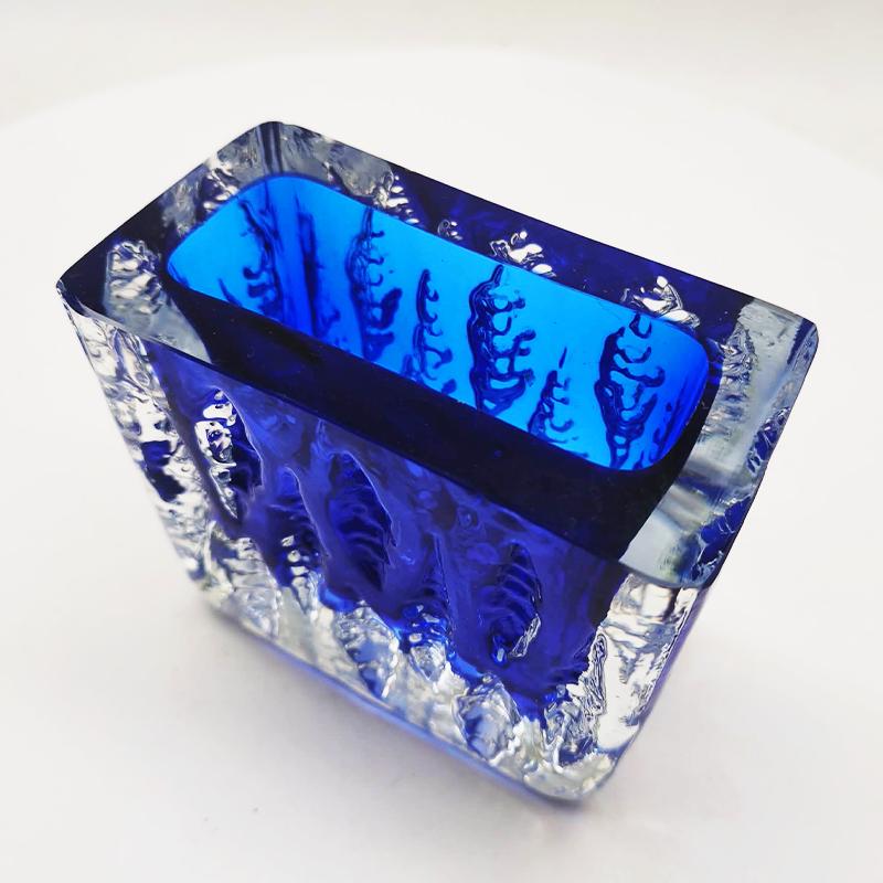 1960s Stunning Rectangular Ashtray or Catch-All in Handcrafted Murano Glass by Mandruzzato. Made in Italy.