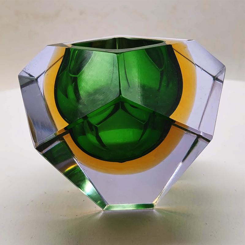 1960s Asymmetrical and particular Multifaceted Ashtray / Bowl in Murano Glass. Made in Murano, Italy