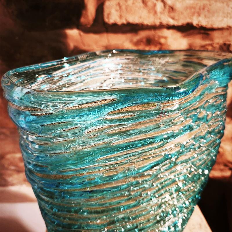 Mid-Century Stunning Vase in hand-worked Murano glass by Sergio Costantini with the rare Original certificate. Made in Murano, Italy.