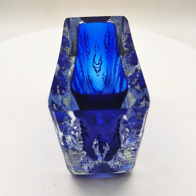 1960s Stunning Rectangular Ashtray or Catch-All in Handcrafted Murano Glass by Mandruzzato. Made in Italy.