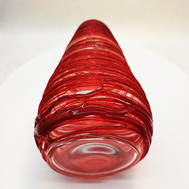 Mid-Century Stunning Vase in hand-worked Murano Glass by Sergio Costantini signed on the bottom. Made in Murano, Italy