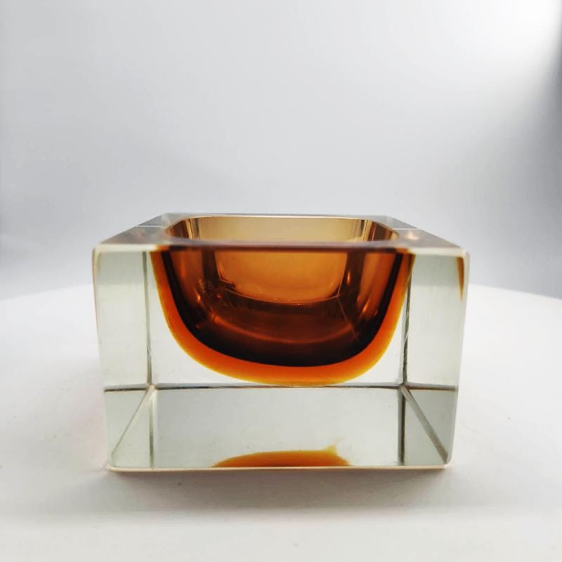 1960s Stunning Square Ashtray or Catch-all in Murano Glass by Flavio Poli for Seguso. 9,5 cm / 3.74 inches