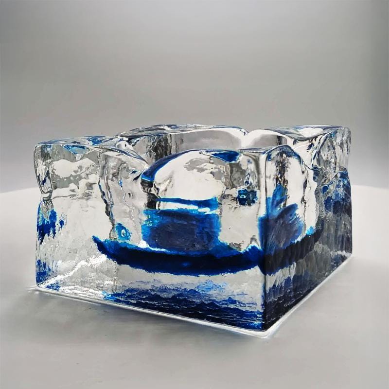 1960s Big Square Ashtray or Catch-all in Hand-Worked Murano Glass with Ice Cube effect. Made in Italy - 12 cm