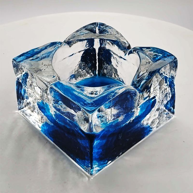 1960s Big Square Ashtray or Catch-all in Hand-Worked Murano Glass with Ice Cube effect. Made in Italy - 12 cm