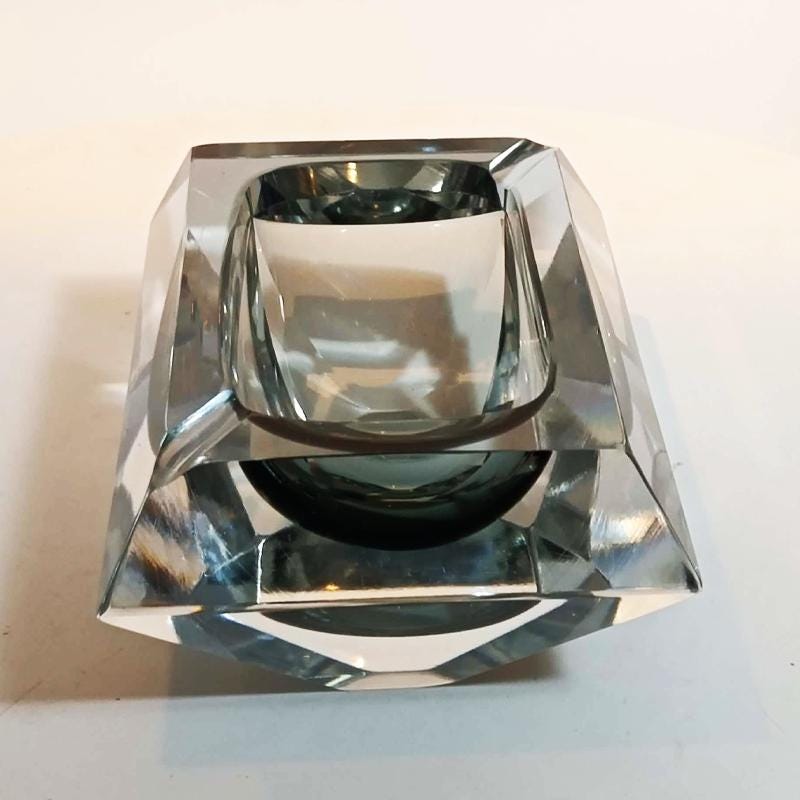 1960s Rectangular Multifaceted Ashtray or Catch-all in Murano Glass by Flavio Poli for Seguso. Made in Italy.