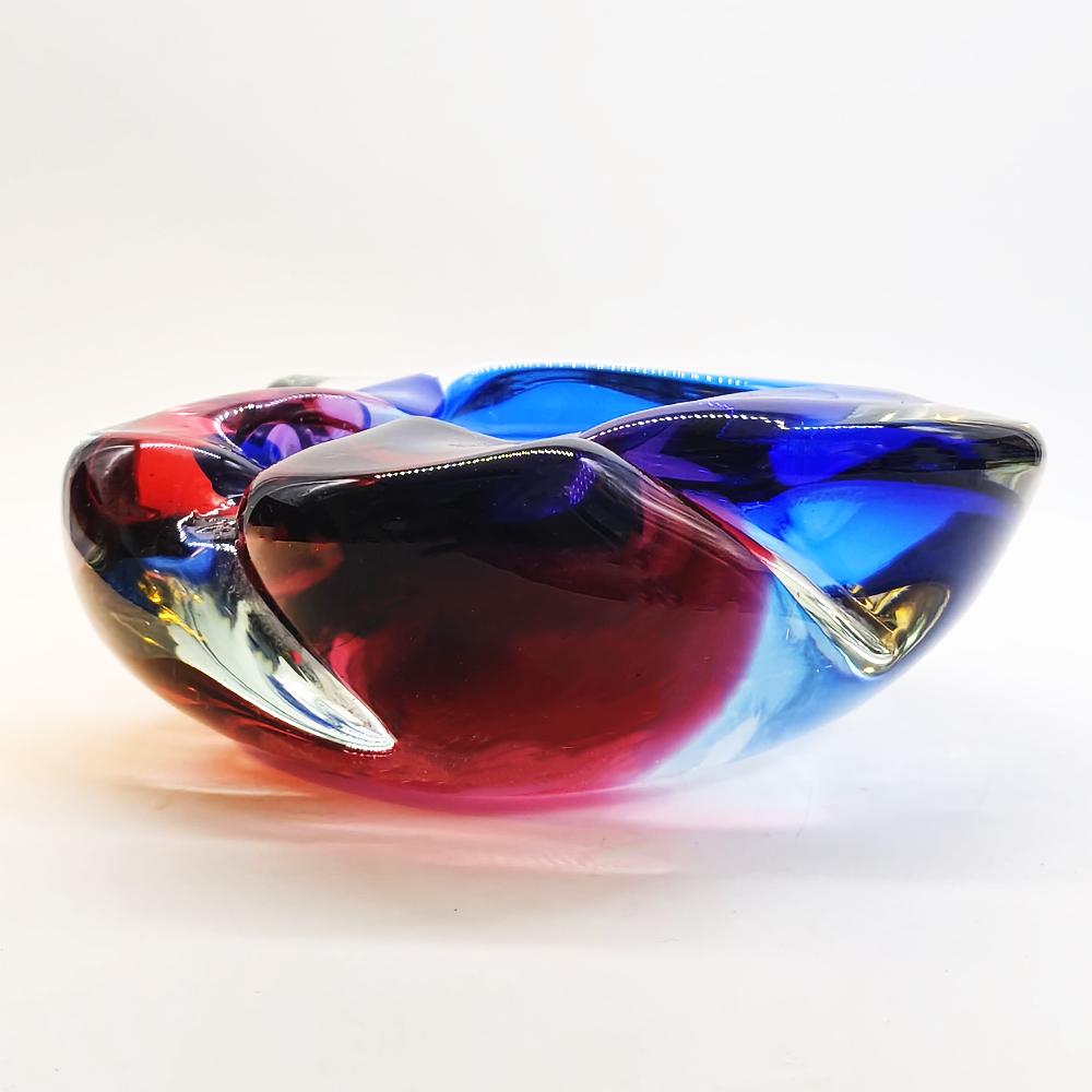 1960s Ashtray or Catch-all in Murano Glass by Flavio Poli for Seguso. 15,5 cm. Made in Italy.