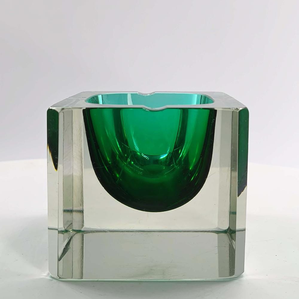 1960s Rare Rectangular Multifaceted Ashtray or Catch-all in Murano Glass by Flavio Poli for Seguso. Made in Italy.