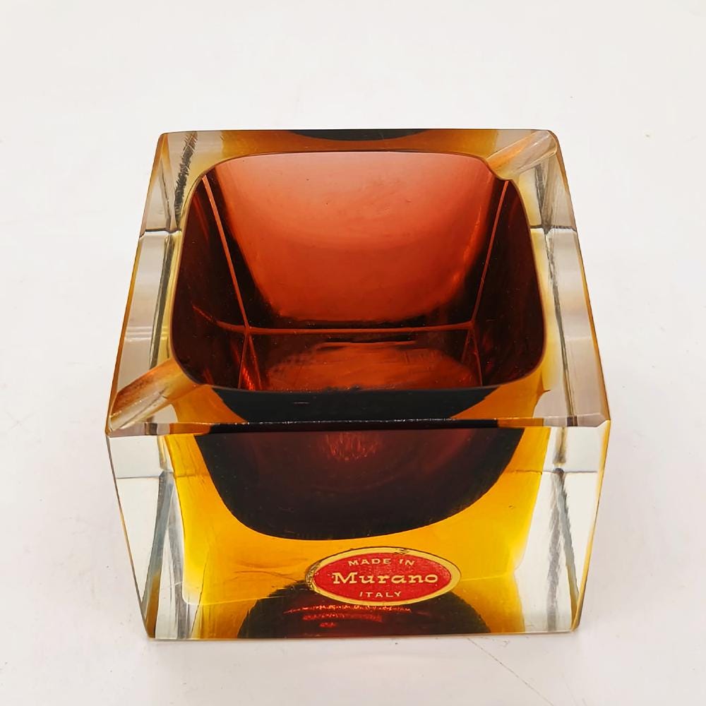 1960s Stunning Handcrafted Square Ashtray or Catch-all in Murano Glass by Flavio Poli for Seguso.