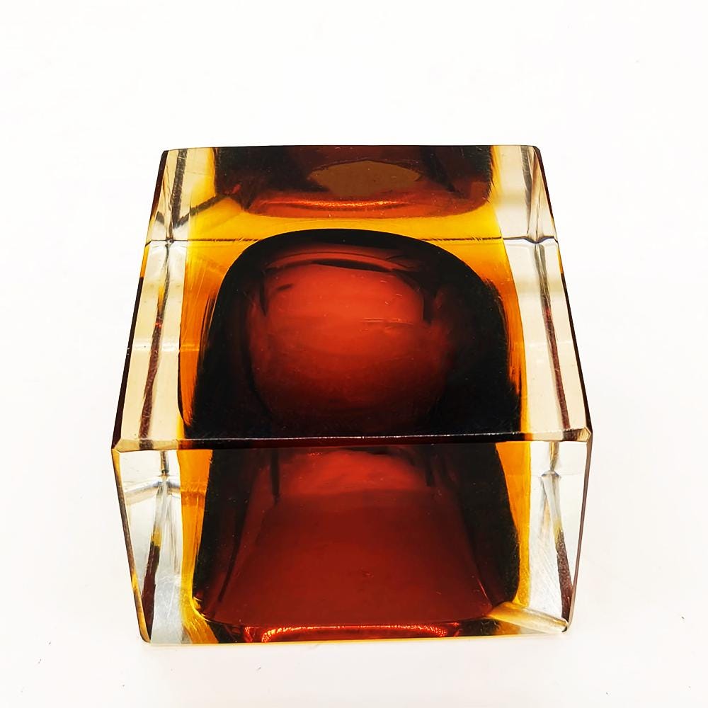 1960s Stunning Handcrafted Square Ashtray or Catch-all in Murano Glass by Flavio Poli for Seguso.