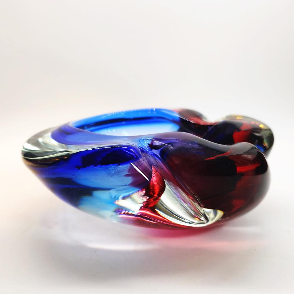 1960s Ashtray or Catch-all in Murano Glass by Flavio Poli for Seguso. 15,5 cm. Made in Italy.