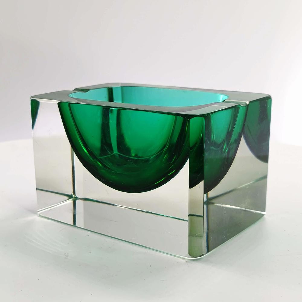 1960s Rare Rectangular Multifaceted Ashtray or Catch-all in Murano Glass by Flavio Poli for Seguso. Made in Italy.