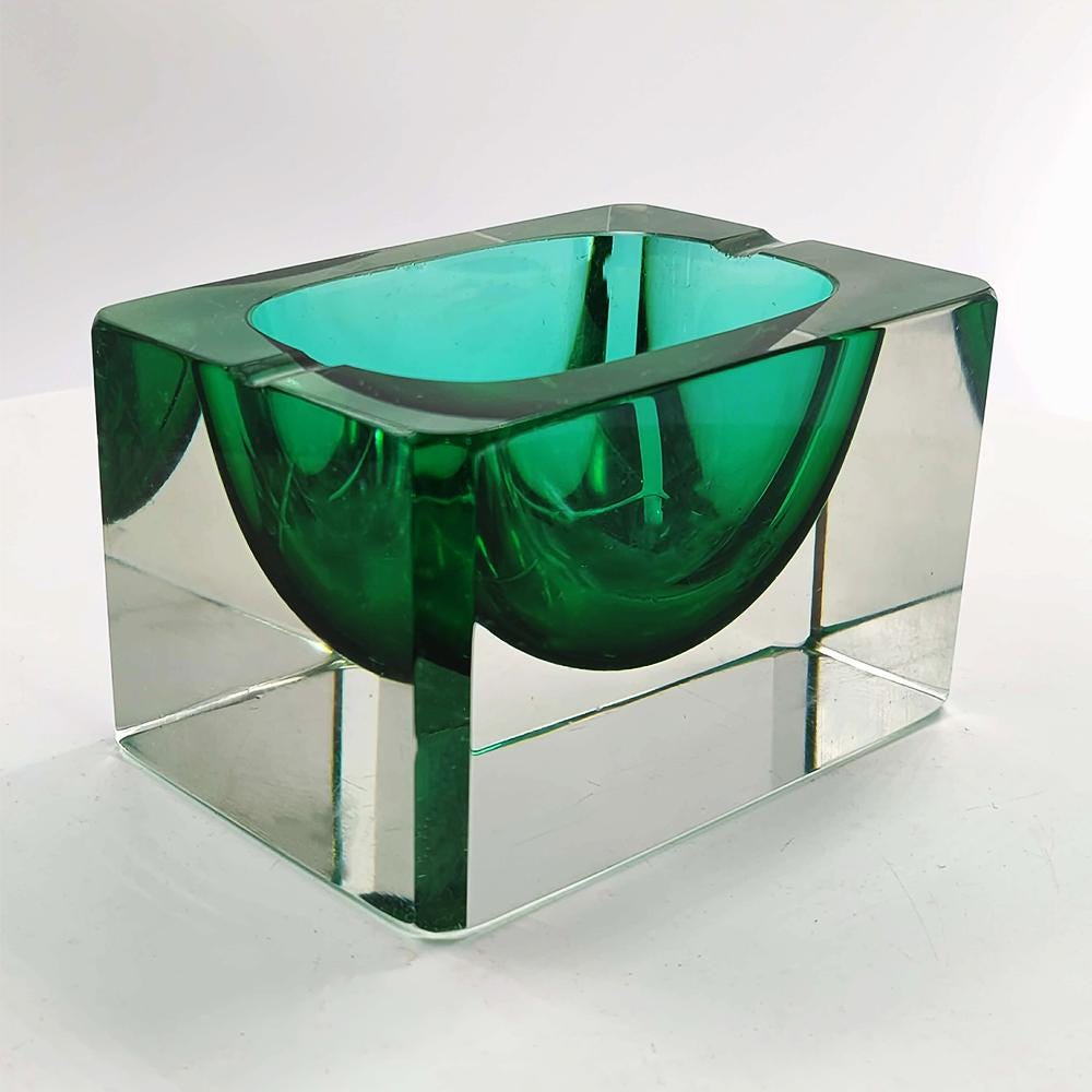 1960s Rare Rectangular Multifaceted Ashtray or Catch-all in Murano Glass by Flavio Poli for Seguso. Made in Italy.