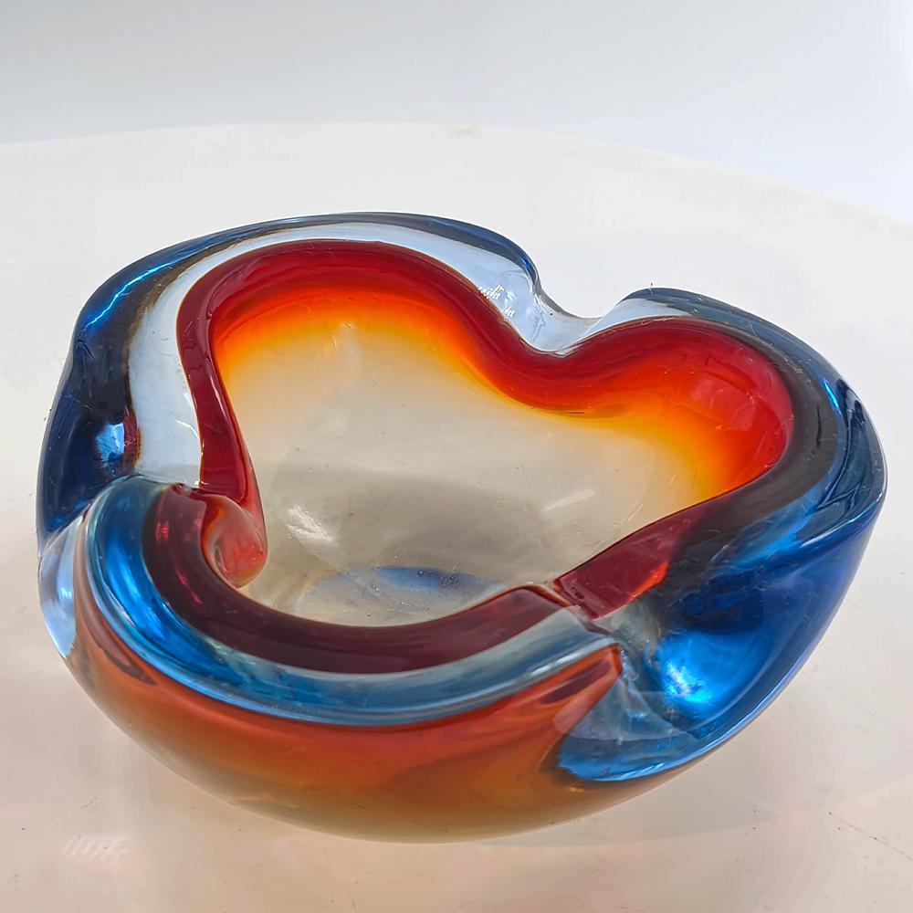 1960s Ashtray in Murano Glass by Flavio Poli for Seguso. Made in Italy.