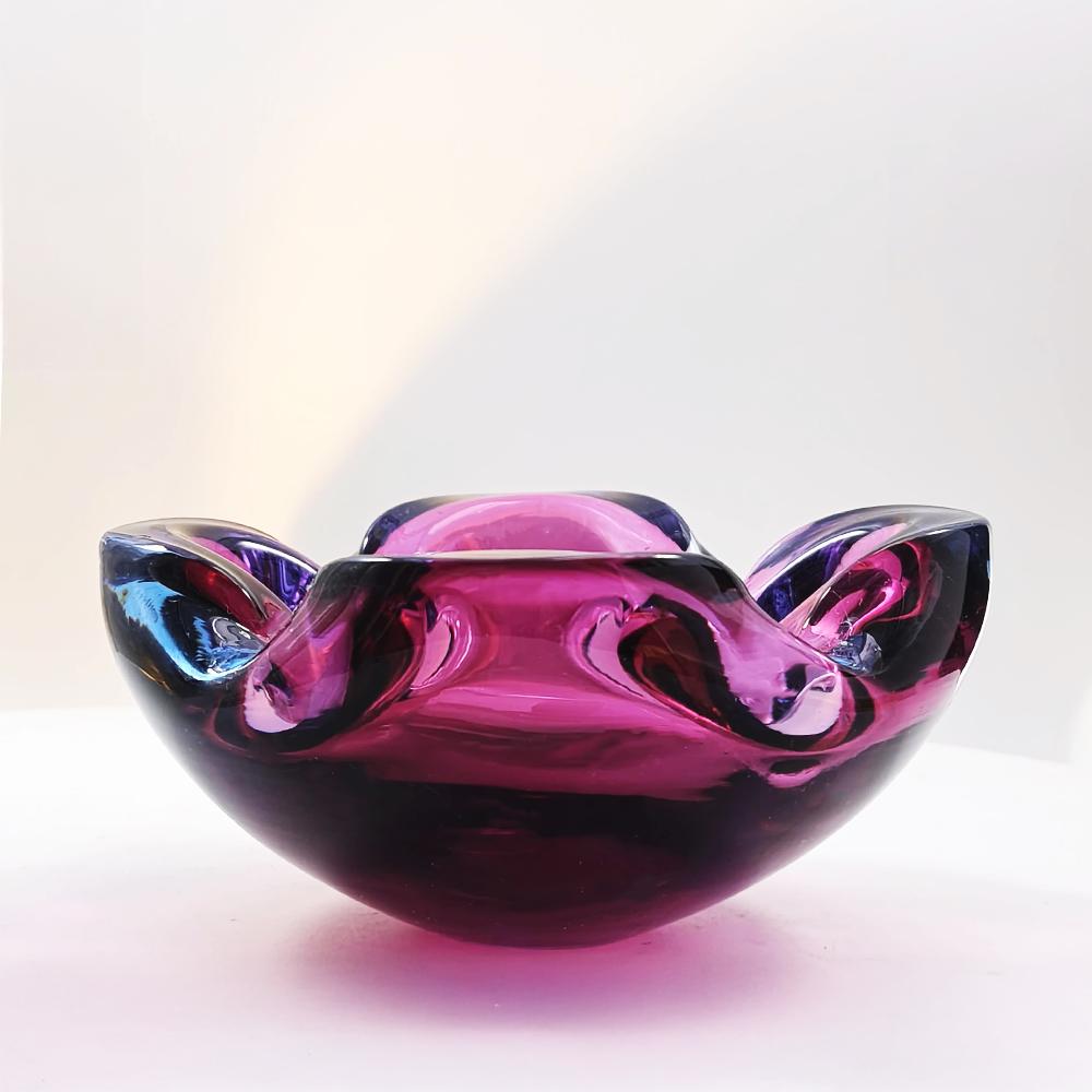 1960s Ashtray in Murano Glass by Flavio Poli for Seguso. Made in Italy.