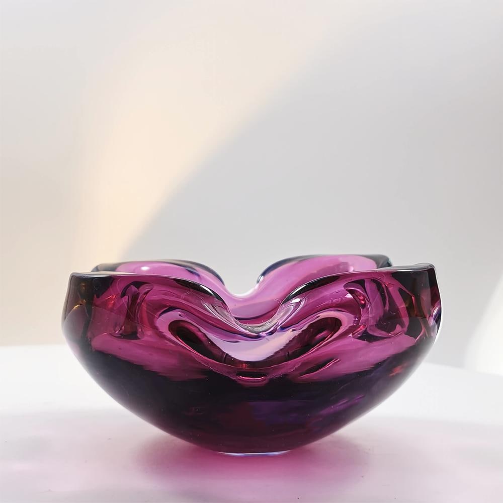 1960s Ashtray in Murano Glass by Flavio Poli for Seguso. Made in Italy.