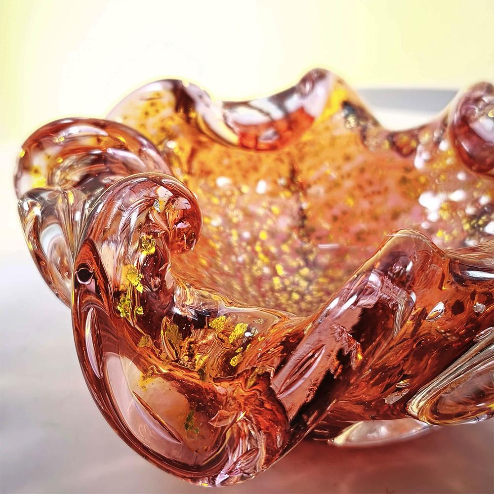1950s Stunning Ashtray in Murano Glass with Gold finishes, Made in Italy.