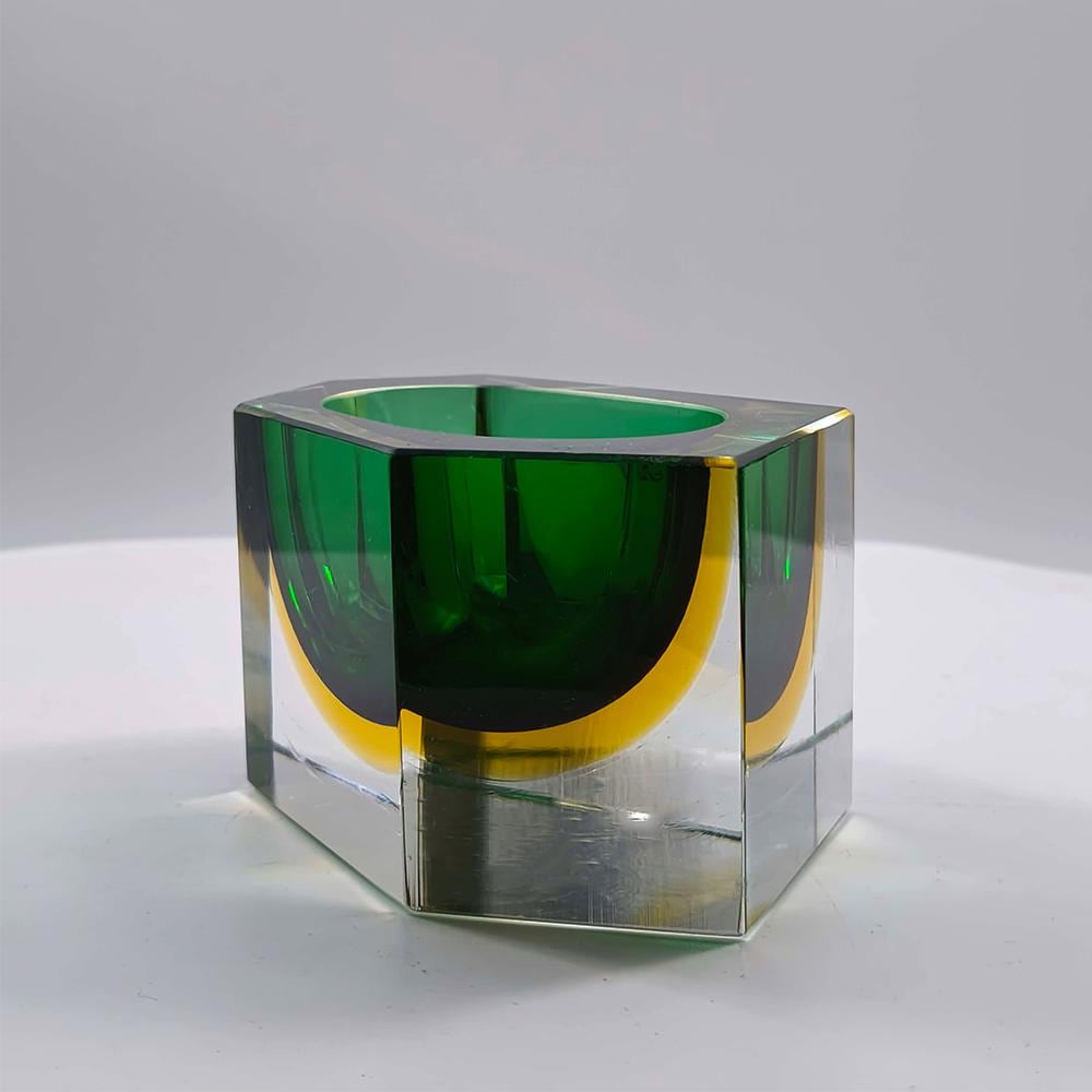 1960s Rare Uranium Multifaceted Asymmetrical Ashtray in Murano Glass by Flavio Poli for Seguso