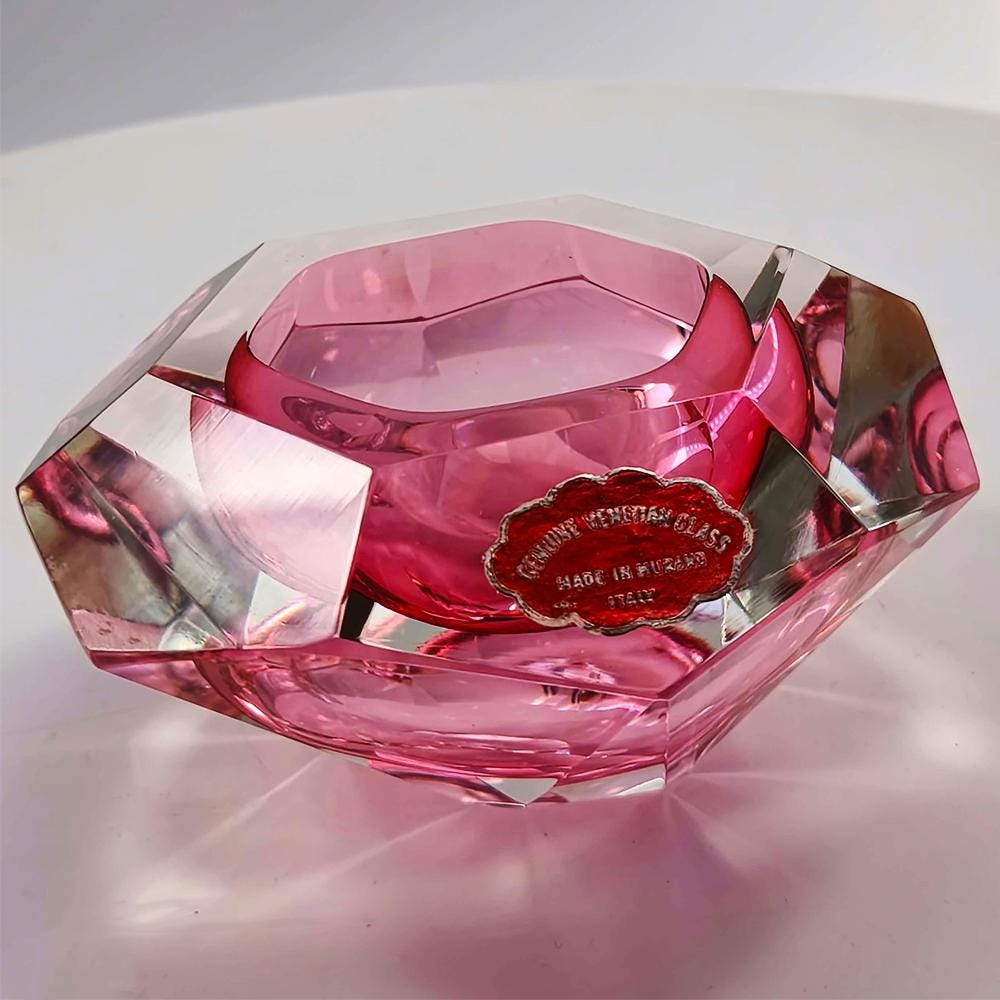 1960s Pink Ashtray in Murano Glass bu Flavio Poli for Seguso.