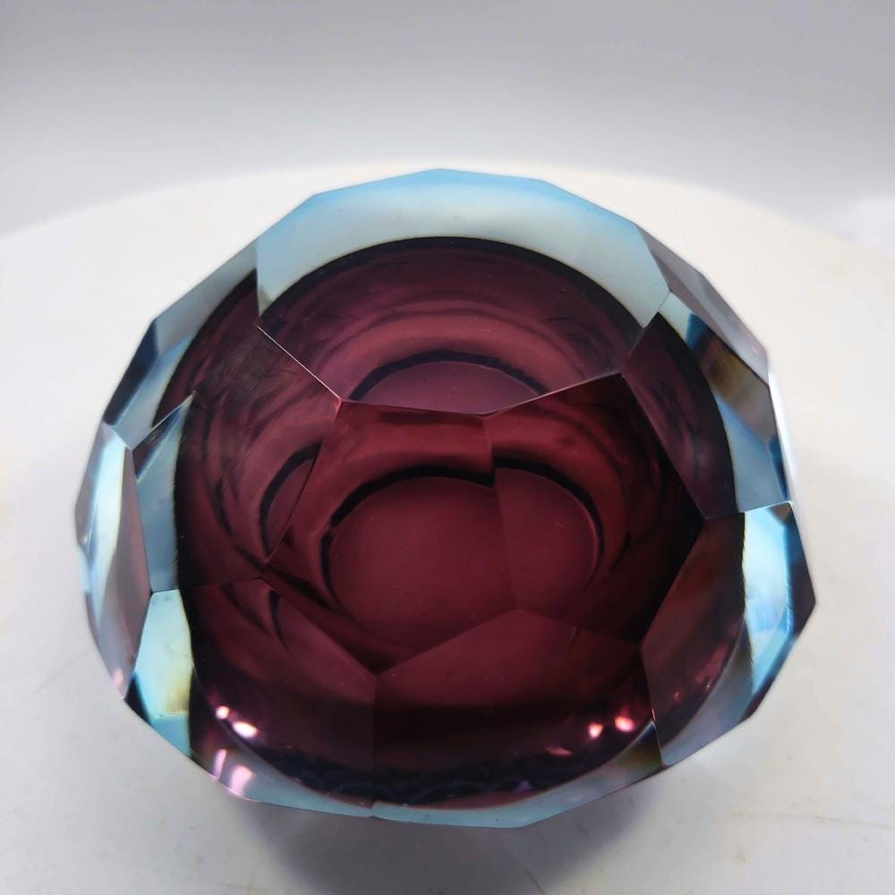 1960s Big Multifaceted Ashtray in Murano Glass by Flavio Poli.