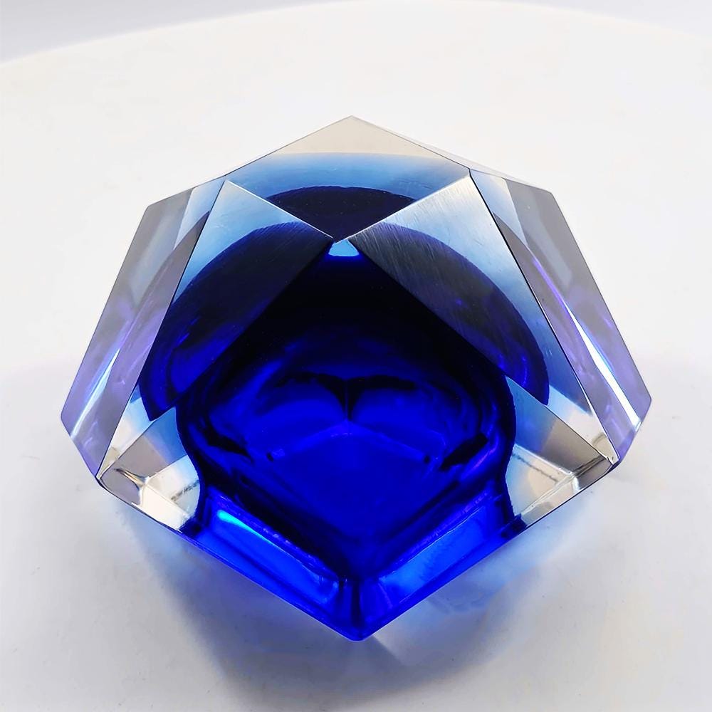 1960s Rare Ashtray in Uranium Murano Glass by Flavio Poli for Seguso.