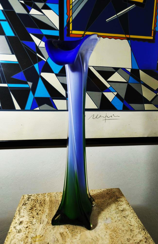 1960s 40cm. handcrafted Single Flower Vase in Murano Glass. Made in Italy.
