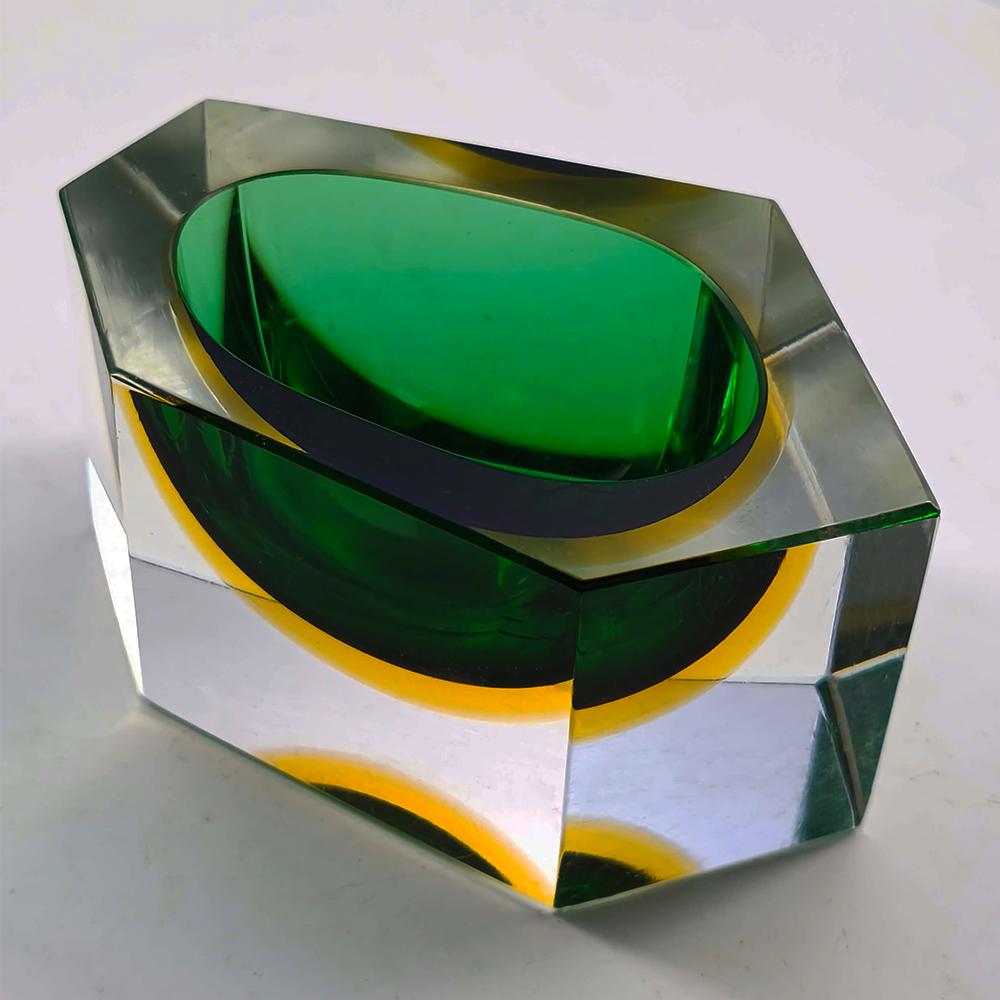 1960s Rare Uranium Multifaceted Asymmetrical Ashtray in Murano Glass by Flavio Poli for Seguso