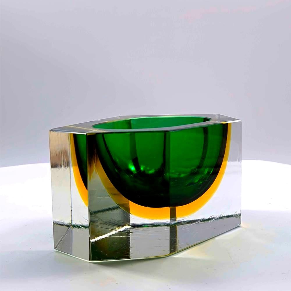 1960s Rare Uranium Multifaceted Asymmetrical Ashtray in Murano Glass by Flavio Poli for Seguso