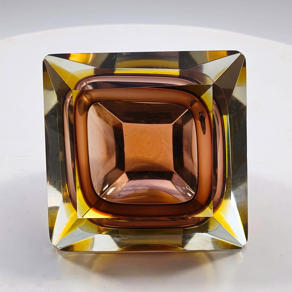 1960s Rare Square Multifaceted Ashtray in Murano Glass by Flavio Poli for Seguso.