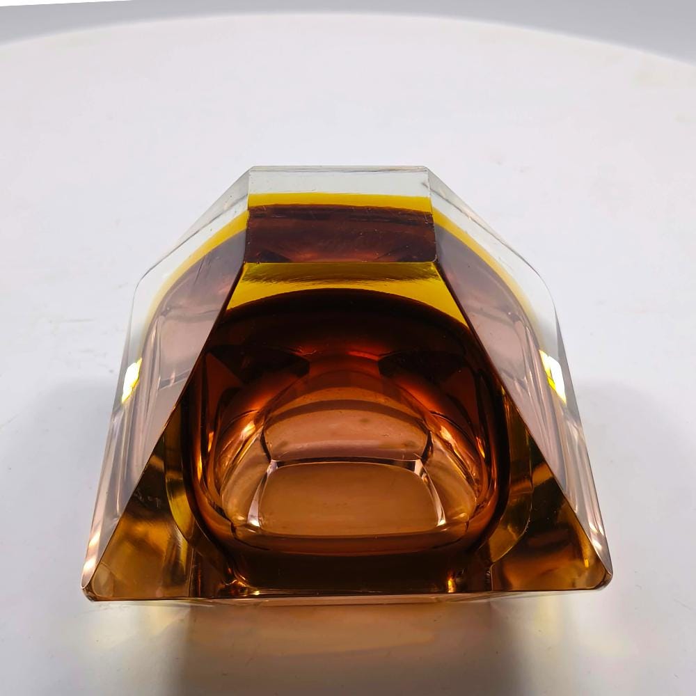 1960s Rare Square Multifaceted Ashtray in Murano Glass by Flavio Poli for Seguso.