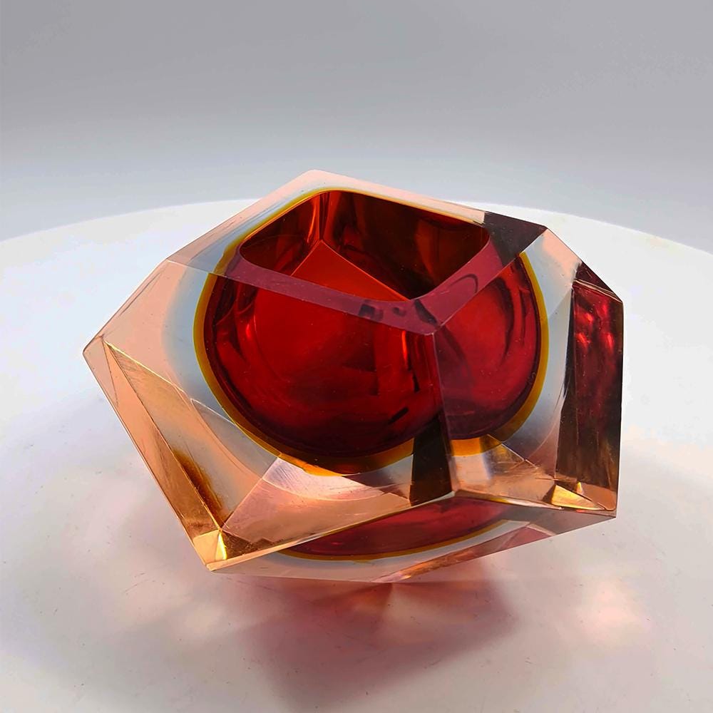 1960s Rare Colors Ashtray in Murano Glass by Flavio Poli for Seguso.