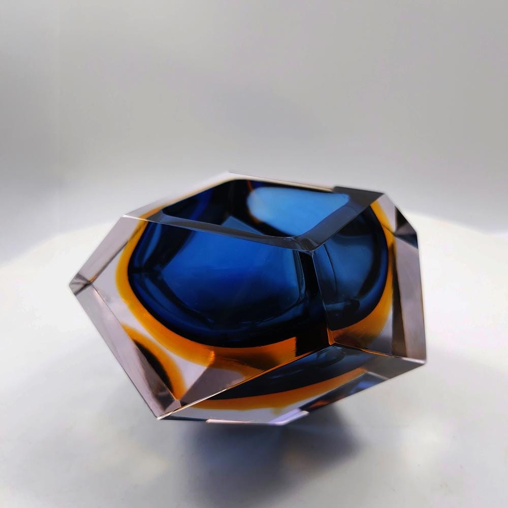 1960s Stunning Ashtray in Murano Glass by Flavio Poli for Seguso.