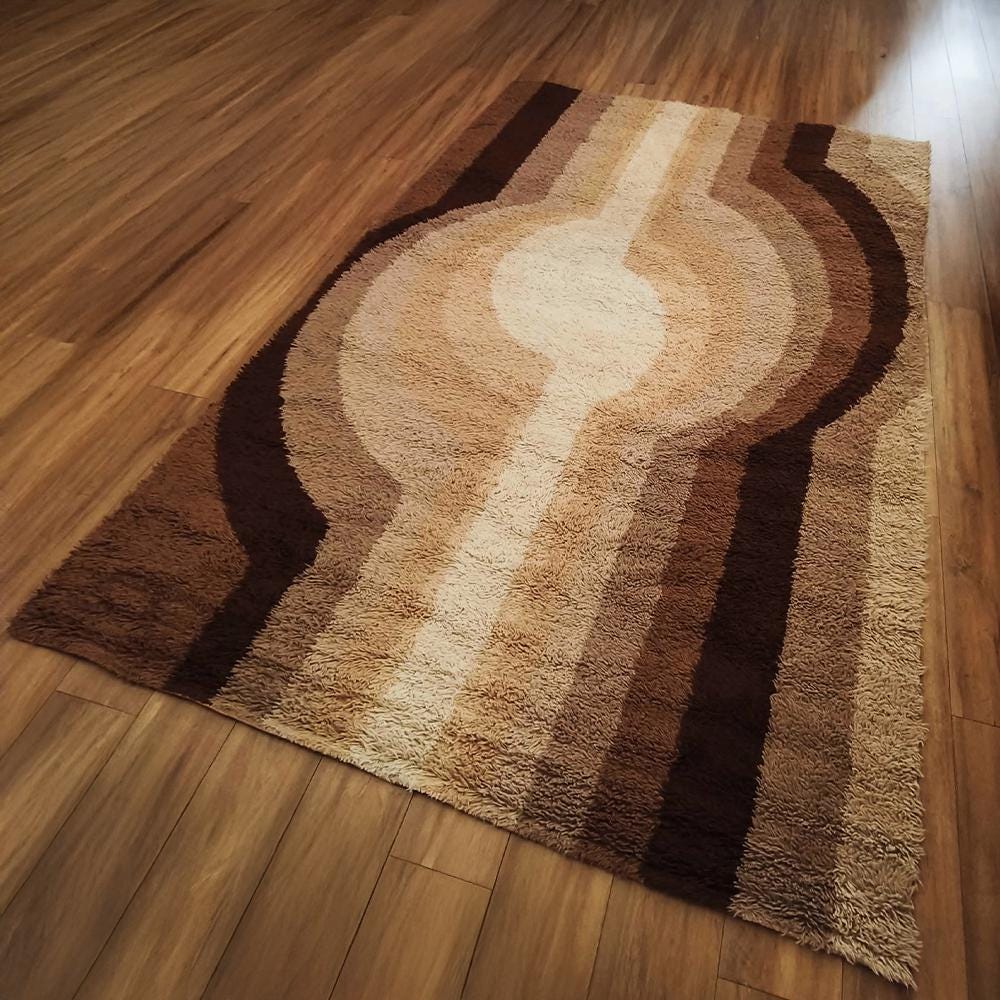Original Stunning 1970s Big Space Age Rug in Wool. Made in Italy