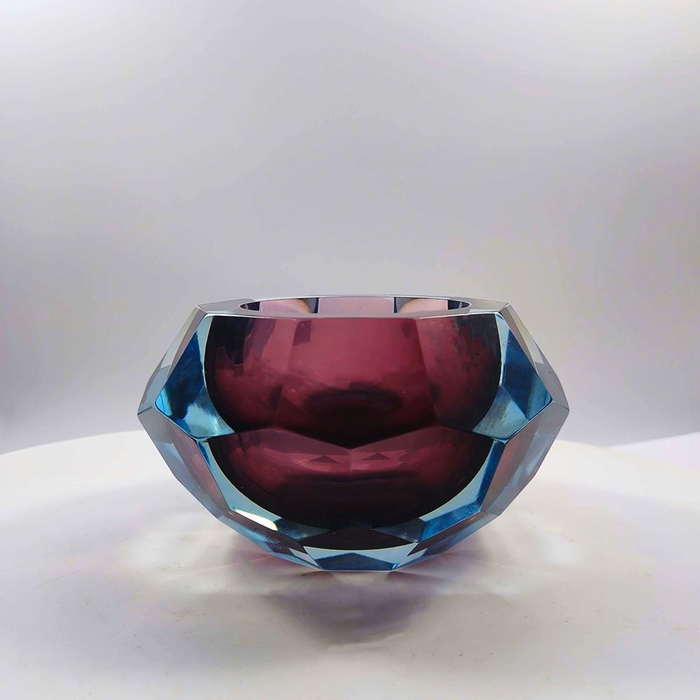 1960s Big Multifaceted Ashtray in Murano Glass by Flavio Poli.