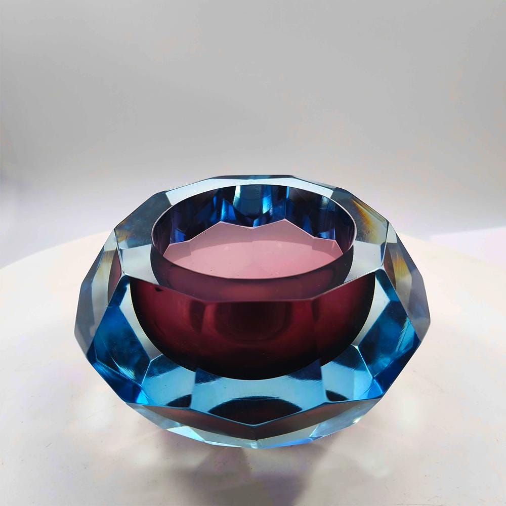 1960s Big Multifaceted Ashtray in Murano Glass by Flavio Poli.