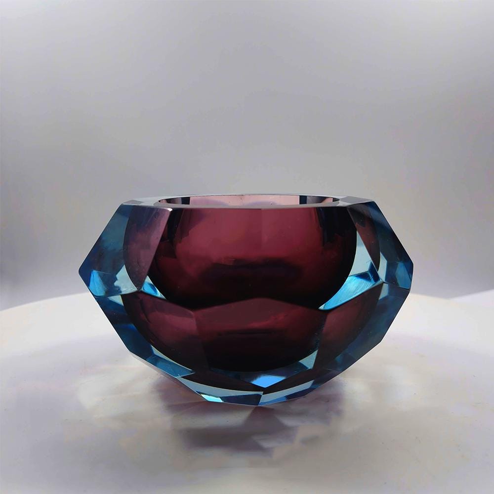 1960s Big Multifaceted Ashtray in Murano Glass by Flavio Poli.